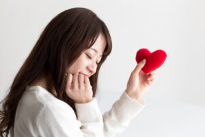 男の話ばかりする女性の心理|脈ありの見分け方と対処法