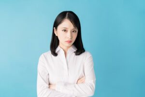 薄情な人の育ち・家庭環境が原因?性格・心理的な特徴や行動の傾向