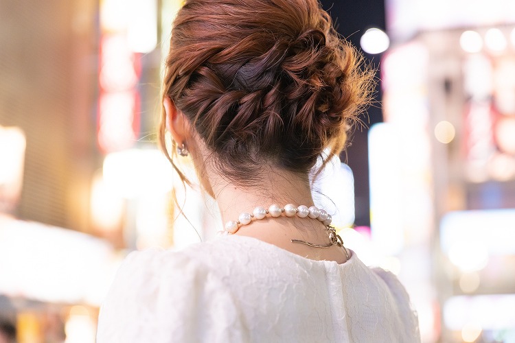 仕事の付き合いでキャバに行く彼氏は浮気?女性の本音と対処法