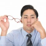思い通りにならないと拗ねる男の性格・心理と職場での対処法
